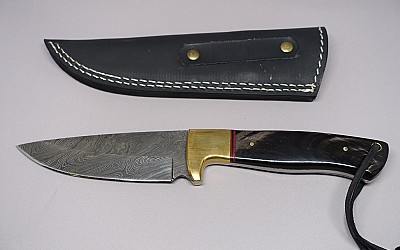 0161 Couteau de chasse n°161