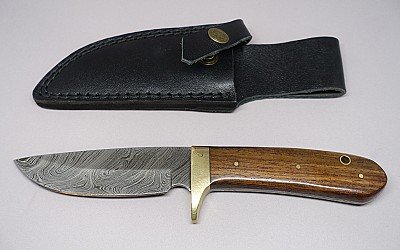 0166 Couteau de chasse n°166