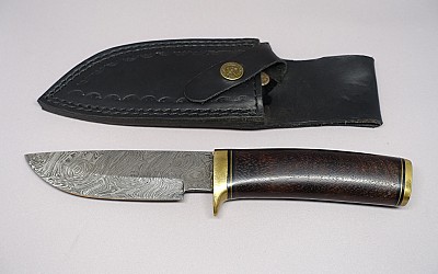 0183 Couteau de chasse n°183