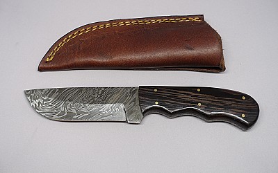 0174 Couteau de chasse n°174