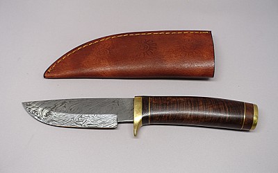 0180 Couteau de chasse n°180