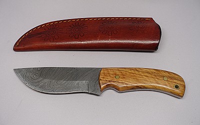 0175 Couteau de chasse n°175