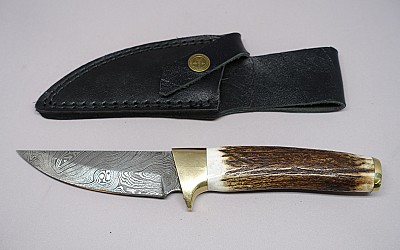 0179 Couteau de chasse n°179