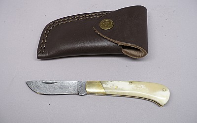 0193 Couteau de chasse n°193