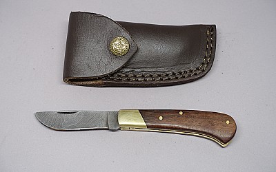 0198 Couteau de chasse n°198