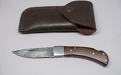 0194 Couteau de chasse n°194