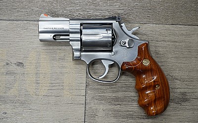0301 Smith & Wesson 686-3